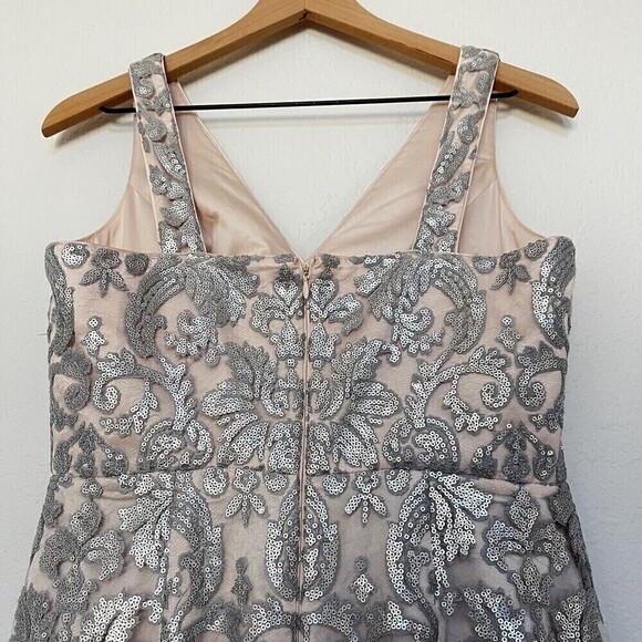 Eliza J Embroidered Sequin Dress Size 8 - Picture 8 of 10